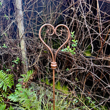 Load image into Gallery viewer, Metal Heart Garden Stake – Rustic Decorative Ornament (110 cm x 15 cm)