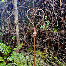Load image into Gallery viewer, Metal Heart Garden Stake – Rustic Decorative Ornament (110 cm x 15 cm)