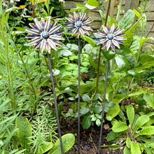 Load image into Gallery viewer, Set of 3 Metal Sunflower Garden Ornaments (54 cm)